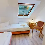 아파트 Appartementhaus Binzer Sterne 18