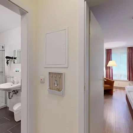 Appartementhaus Binzer Sterne 18 * Binz